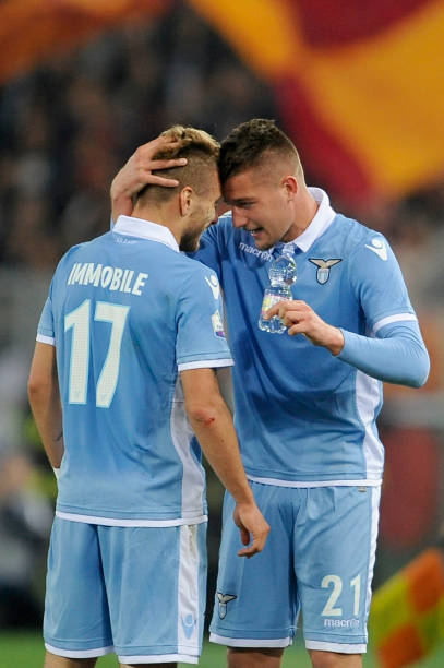 展现出其独 展现出其独